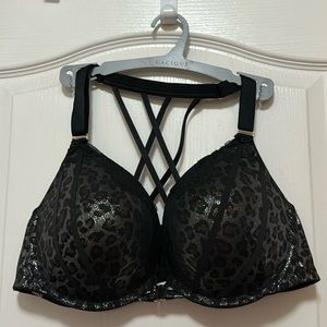 Lane Bryant Cacique boost plunge front close bra size 40D